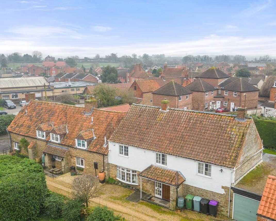 Roofers in Earl Shilton