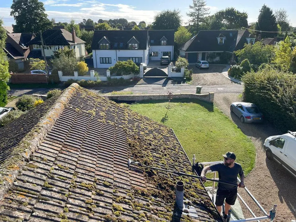 Home 10 Roof maintenance in Hinckley