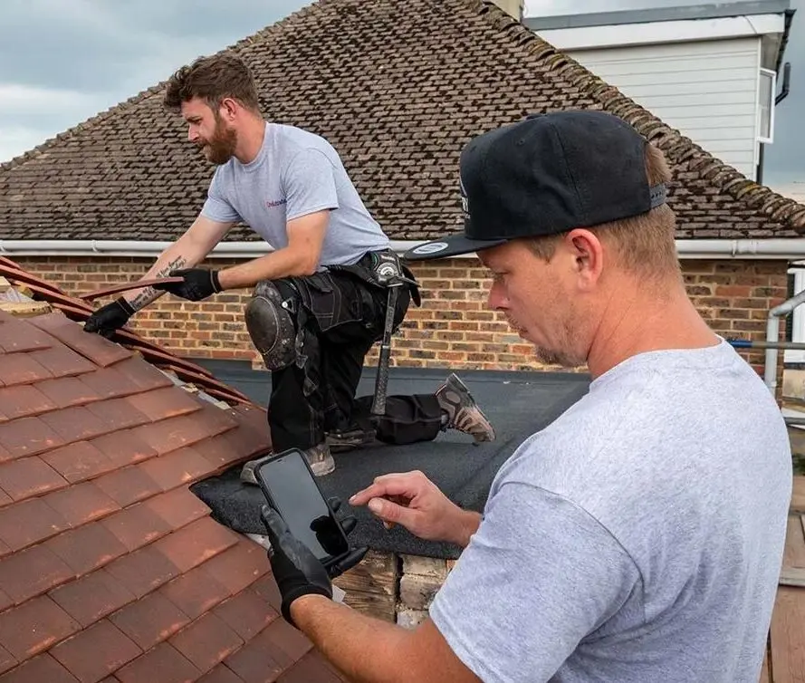 Home 12 Trusted Local Roofers in Hinckley